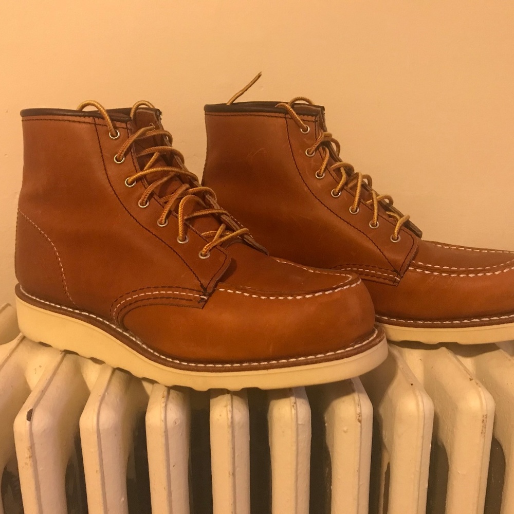 Redwing Classic 6" Moc Toe (Oro Legacy)